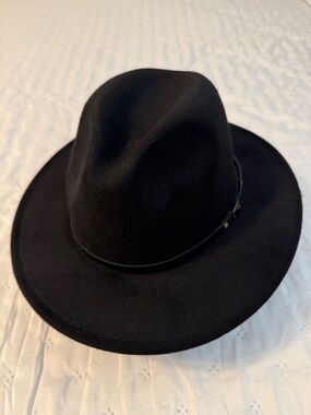 Black Felt Fedora Hat - Never Worn